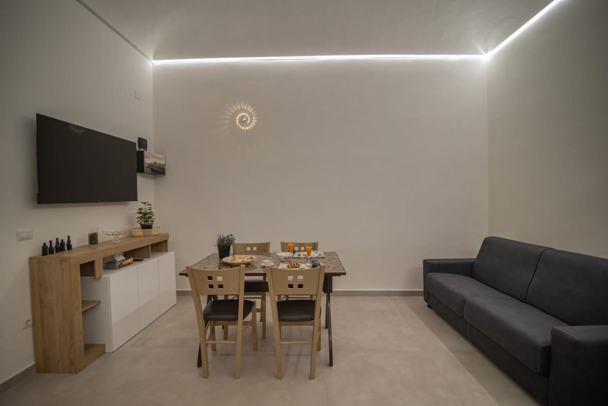 Essenza Suite Siracusa Con Jacuzzi Privata Syracuse Bagian luar foto